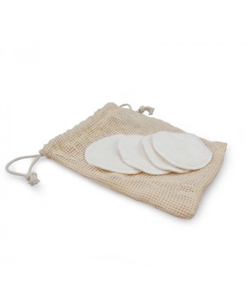 Coton démaquillant réutilisable et son filet lavable.